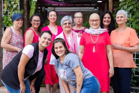 Campanha Outubro m�s da sa�de da mulher valoriza mulheres em tratamento quimioter�pico